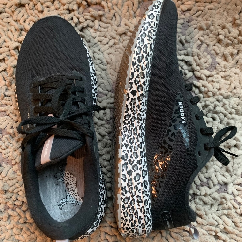 Brooks Revel 6